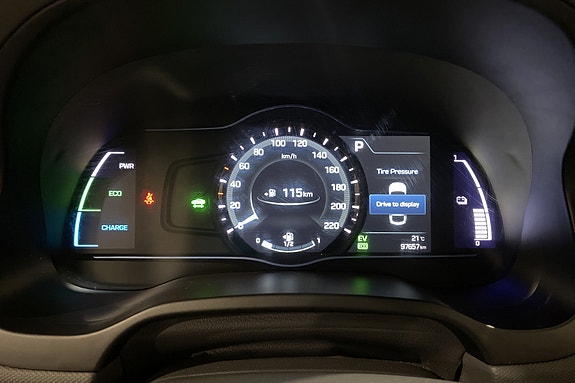 Hyundai IONIQ 12 of 18