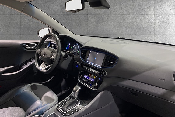 Hyundai IONIQ 14 of 18