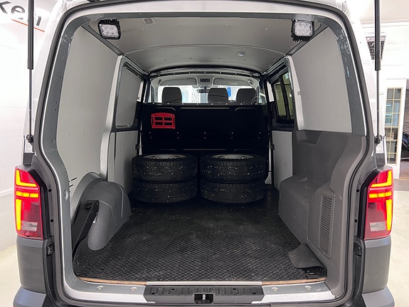 Volkswagen Transporter 16 of 30