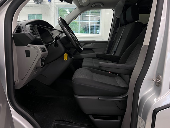 Volkswagen Transporter 28 of 30
