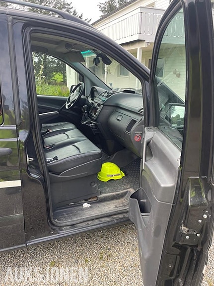 Mercedes-Benz vito 10 of 13