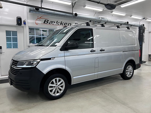 Volkswagen Transporter 26 of 30