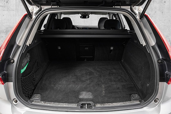 Volvo XC60 9 of 30