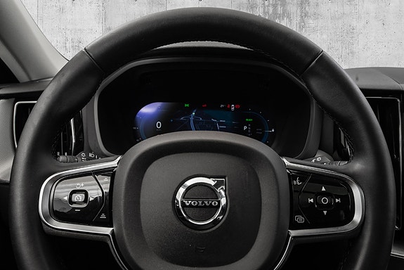 Volvo XC60 22 of 30