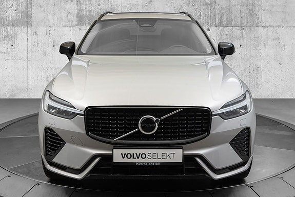 Volvo XC60 4 of 30