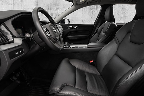 Volvo XC60 21 of 30