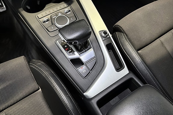 Audi A4 28 of 30