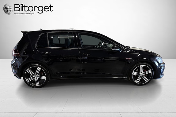 Volkswagen Golf VII 4 of 27
