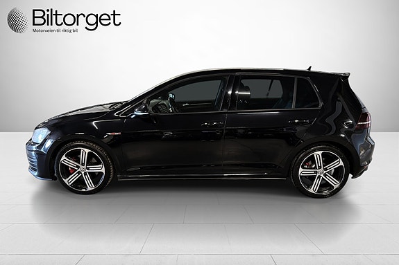 Volkswagen Golf VII 8 of 27