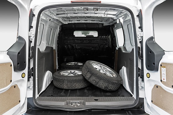 Ford Transit Connect 21 of 22