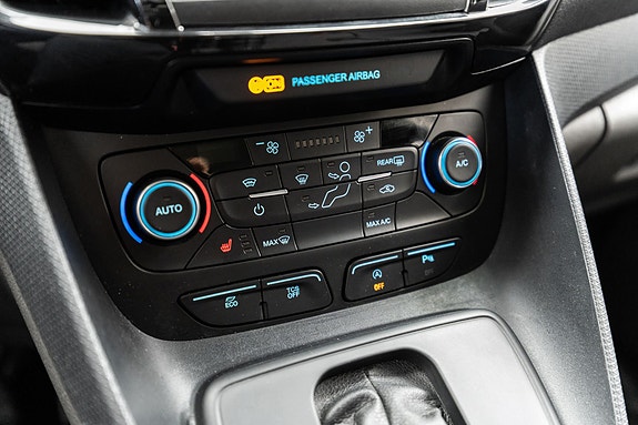 Ford Transit Connect 12 of 22