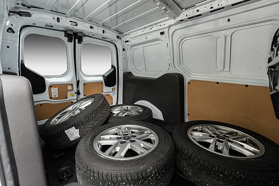 Ford Transit Connect 20 of 22