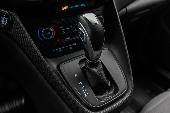 Ford Transit Connect 11 of 22