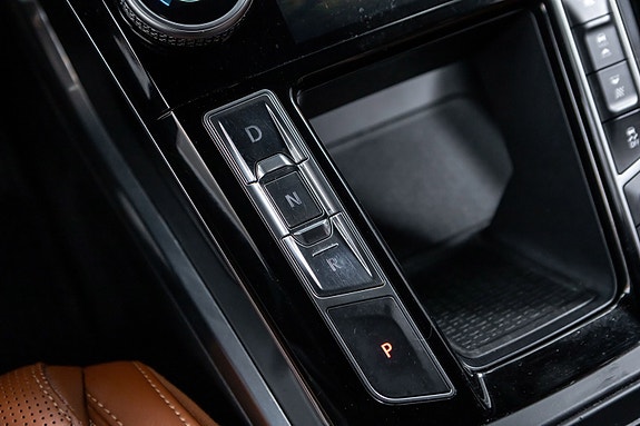 Jaguar I-PACE 21 of 30