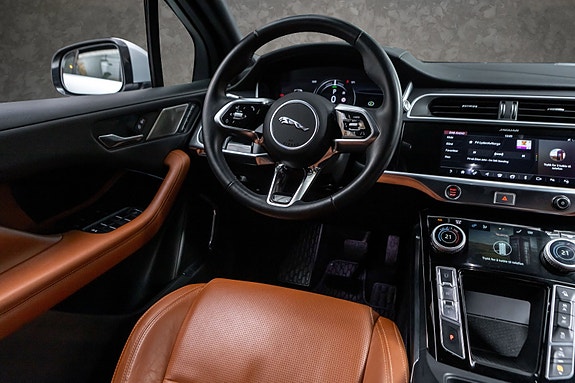 Jaguar I-PACE 29 of 30