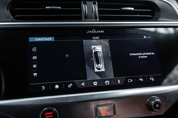 Jaguar I-PACE 17 of 30