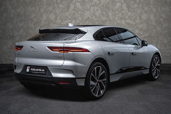 Jaguar I-PACE 8 of 30