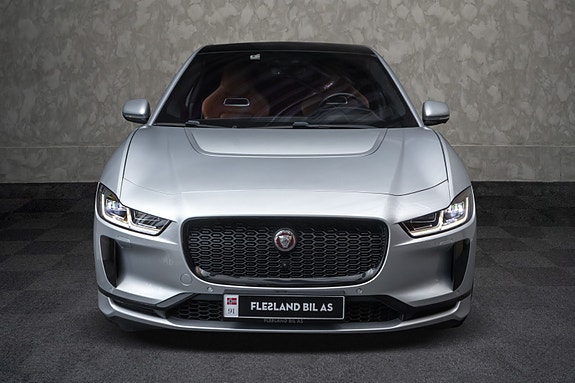 Jaguar I-PACE 6 of 30