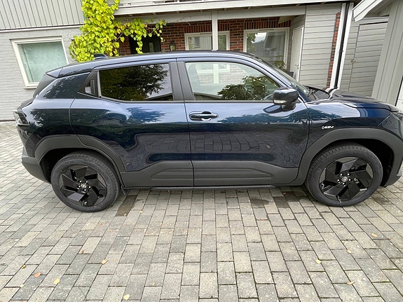 Toyota Urban Cruiser 6 of 12