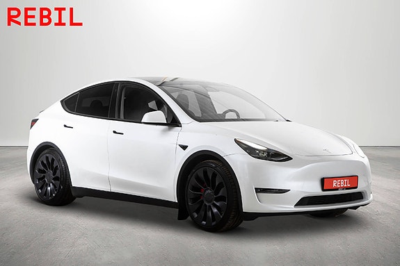 Tesla Model Y 4 of 27