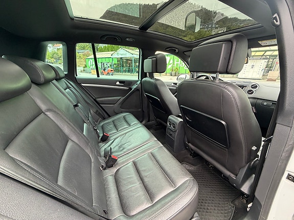 Volkswagen Tiguan 25 of 27