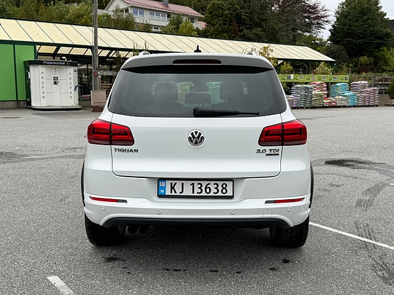Volkswagen Tiguan 6 of 27