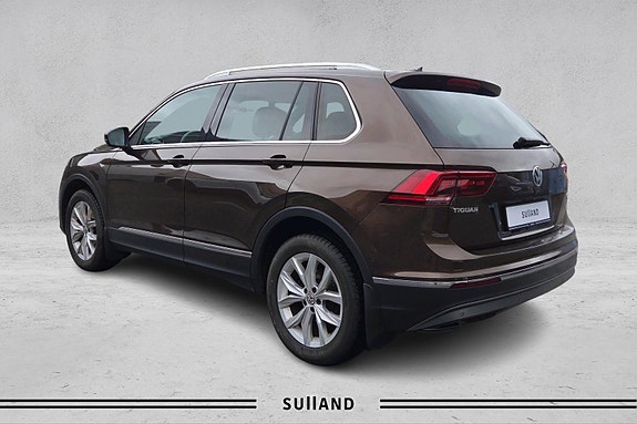 Volkswagen Tiguan 3 of 21