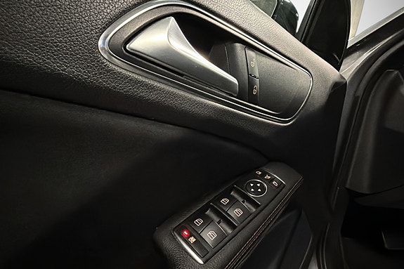 Mercedes-Benz A180 27 of 29