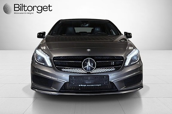 Mercedes-Benz A180 2 of 29