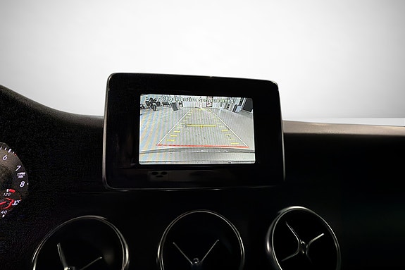 Mercedes-Benz A180 21 of 29