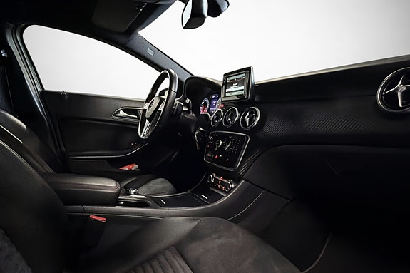 Mercedes-Benz A180 28 of 29