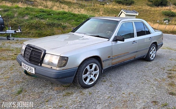 Mercedes-Benz E-Klasse 5 of 20