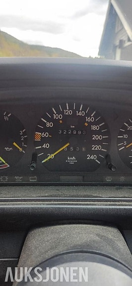 Mercedes-Benz E-Klasse 14 of 20