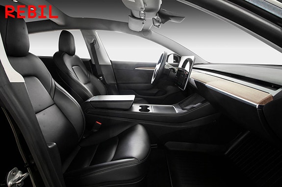 Tesla Model 3 23 of 27
