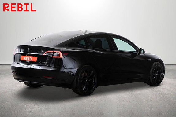 Tesla Model 3 7 of 27