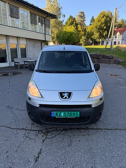 Peugeot Partner 2 of 11
