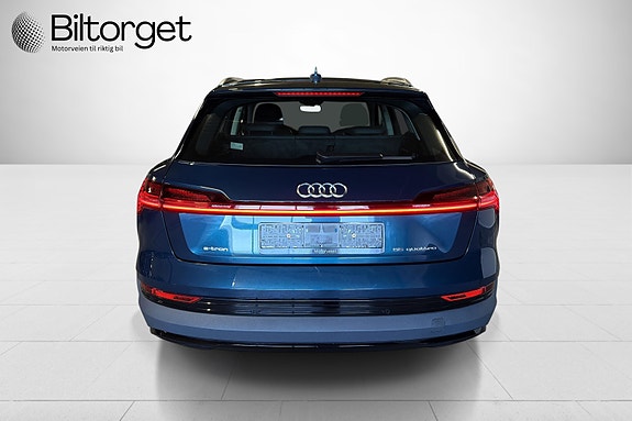 Audi e-tron 6 of 30