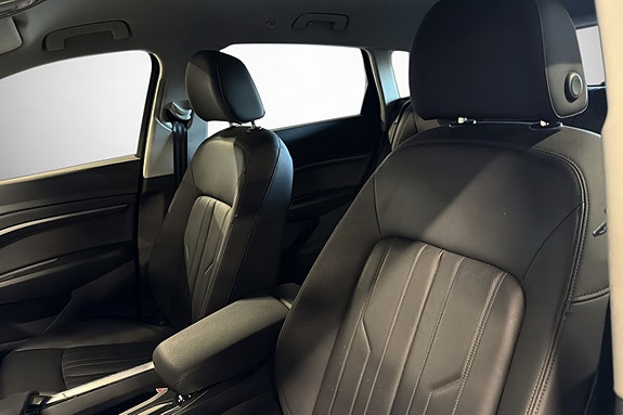 Audi e-tron 10 of 30