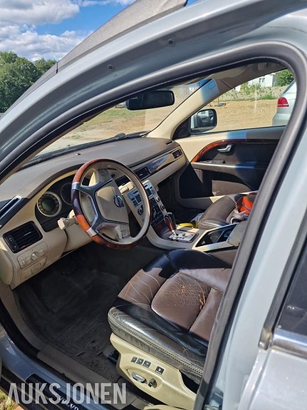 Volvo XC70 14 of 16