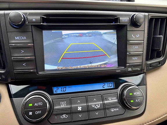 Toyota RAV4 17 of 23