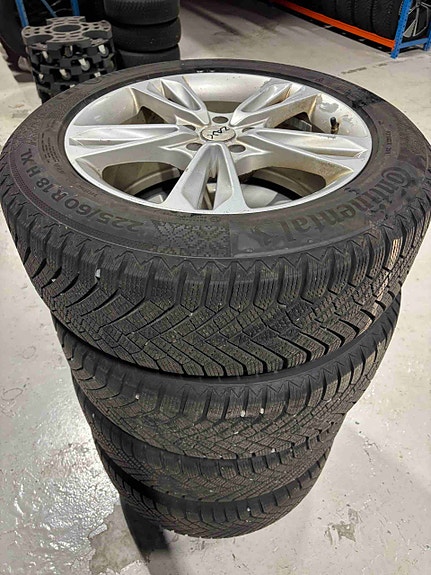 Toyota RAV4 23 of 23