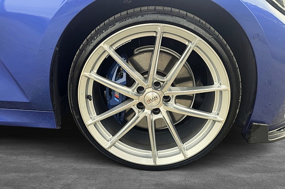 BMW 330e 11 of 29