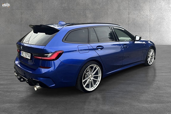 BMW 330e 3 of 29