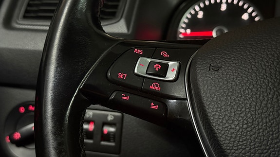 Volkswagen Caddy 19 of 27