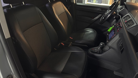 Volkswagen Caddy 14 of 27