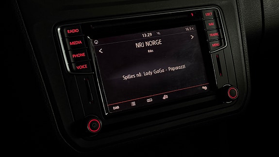 Volkswagen Caddy 25 of 27