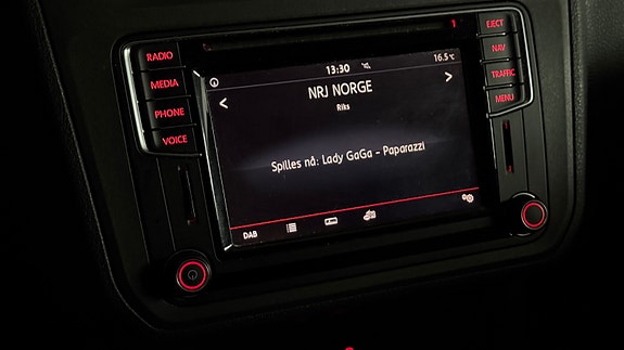 Volkswagen Caddy 23 of 27