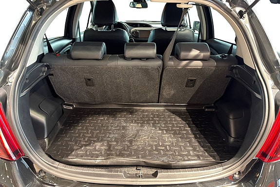 Toyota Yaris 22 of 23
