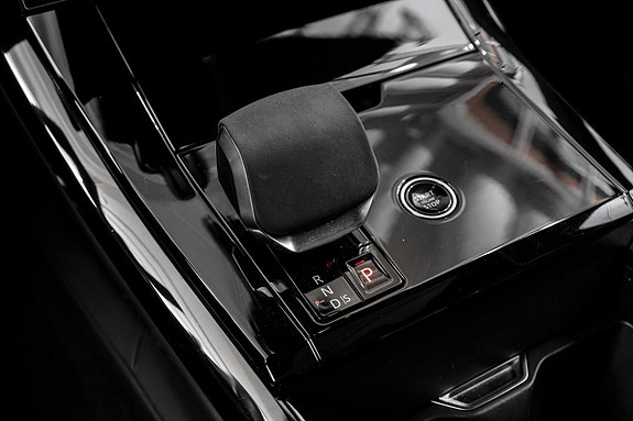 Land Rover Range Rover Sport 19 of 30
