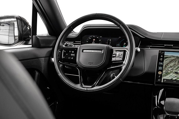 Land Rover Range Rover Sport 14 of 30